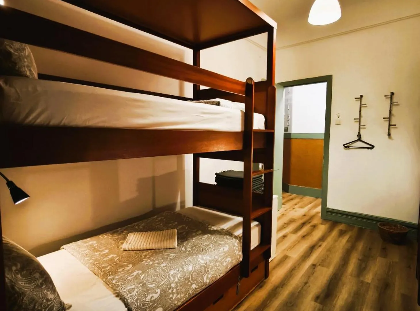 Ey Lisbon Guesthouse Hostel