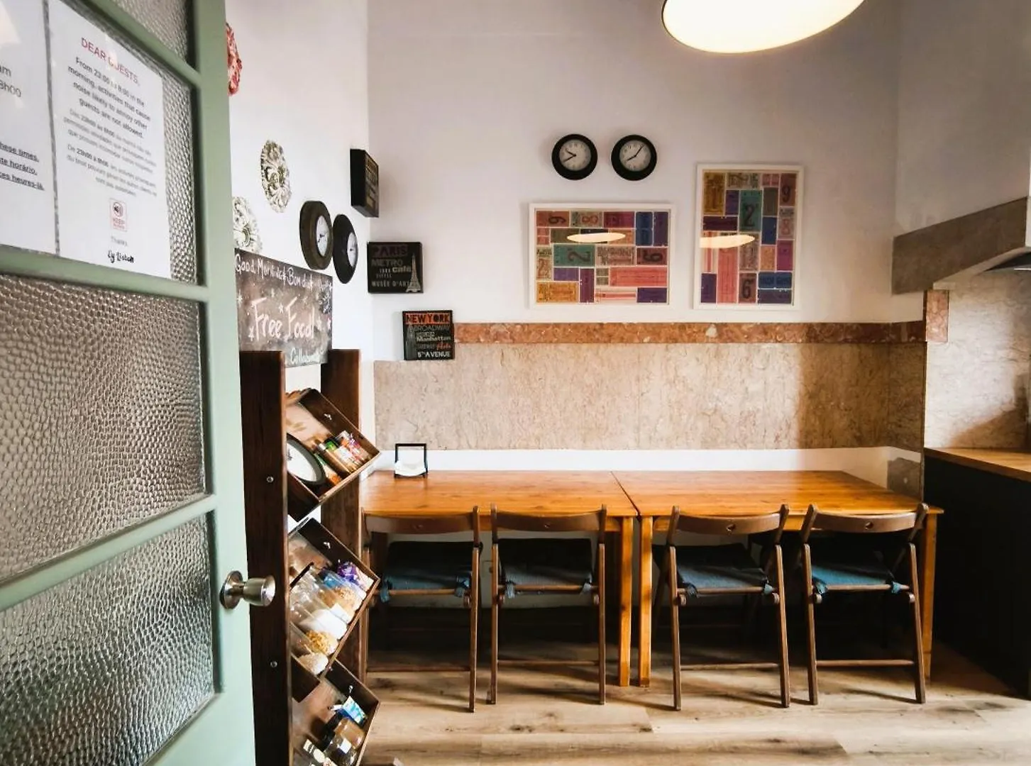 Ey Lisbon Guesthouse Hostel