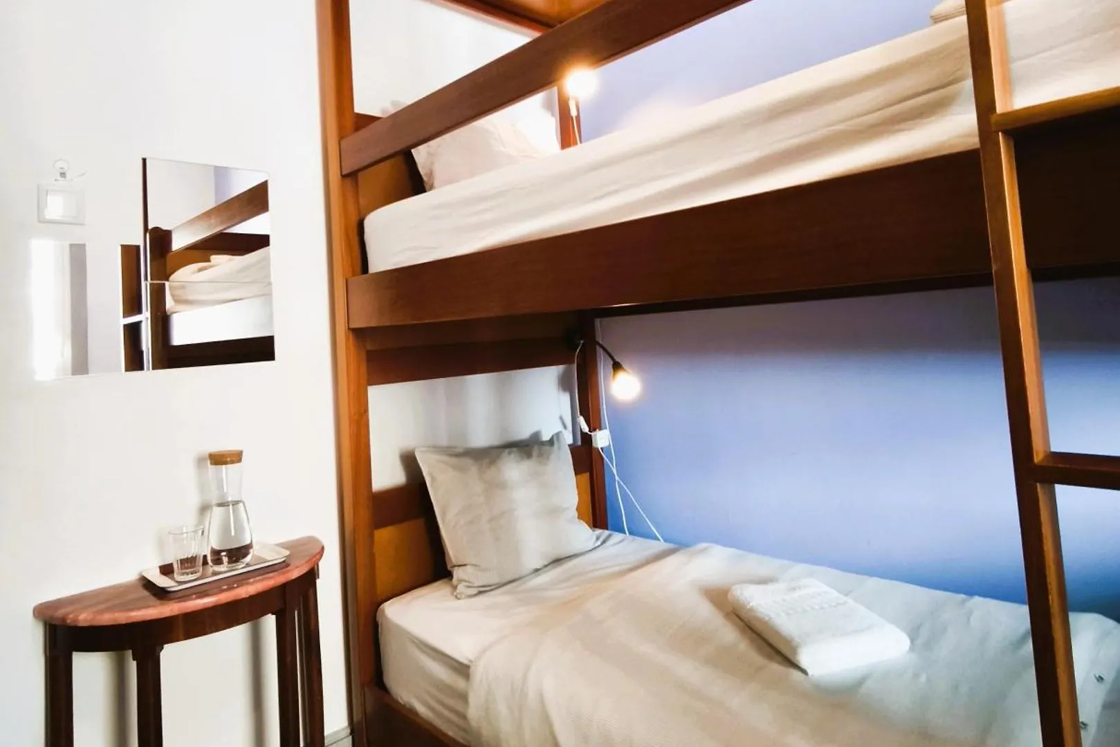 Hostal Ey Lisbon Guesthouse