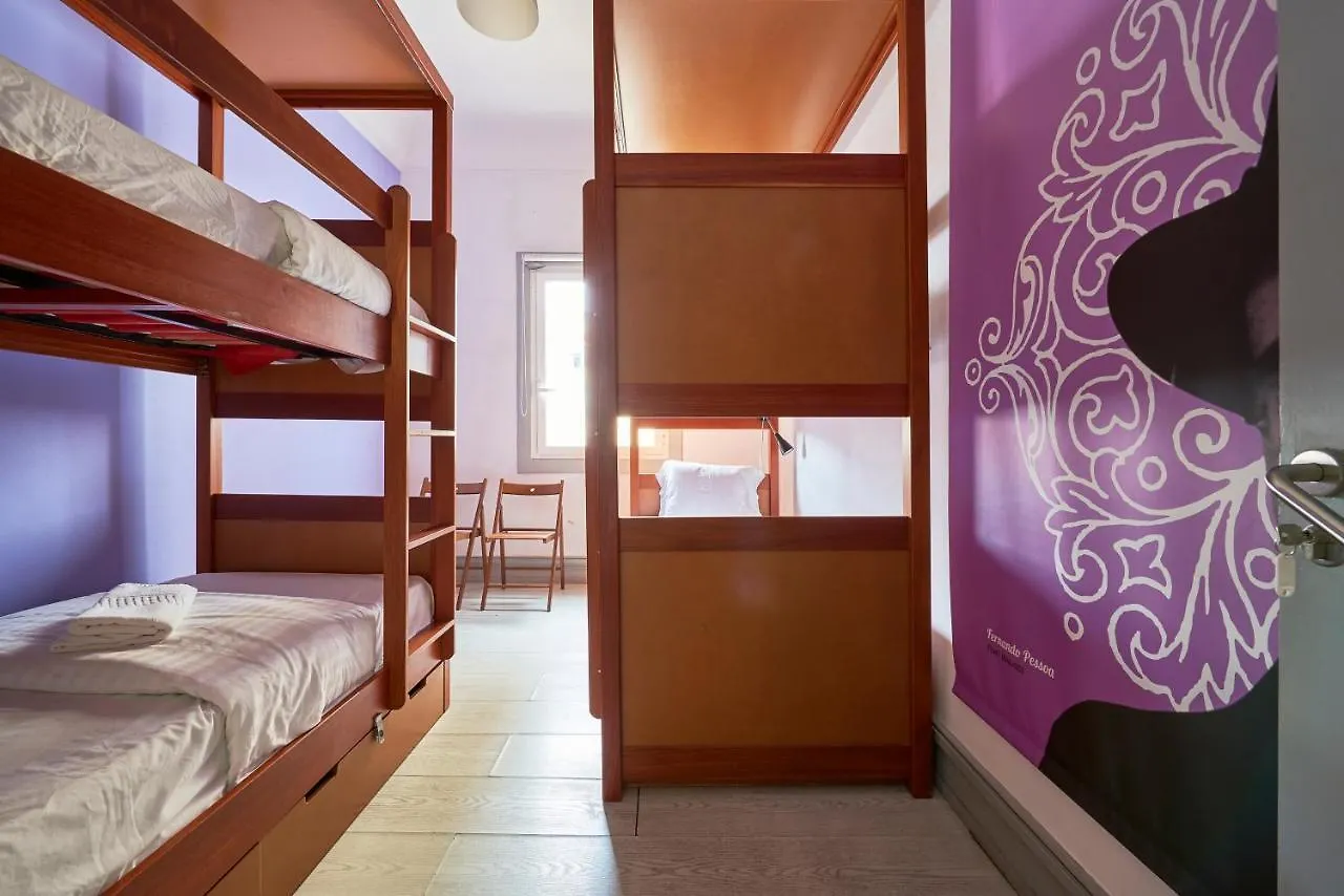 Hostal Ey Lisbon Guesthouse